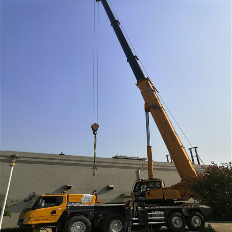 卧龙 选择汽车吊租赁的秘诀与联系方式指南