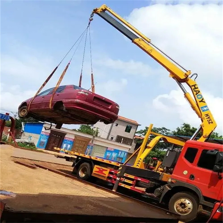 卧龙吊车救援小汽车怎么吊